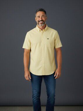 Chaps Men's Short-Sleeve Light Yellow Button-Down Shirt